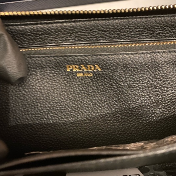 Prada Vitelli Diano Long Zip Around Wallet - Picture 9 of 14